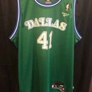 Reebok HWC Dirk Nowitzki Dallas Mavs Jersey